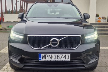 Czarne VOLVO XC40 1.5T Ful Led Alu Navi Grz.kier Kamera