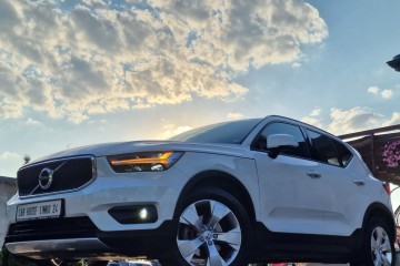 Białe VOLVO XC40 1.5 T Pamięć Led Alu